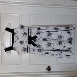 Rare Editions Dress Girls Size 16 White with embroidered flowers